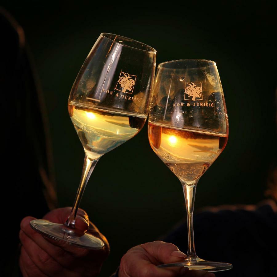 Wine Paradise *
